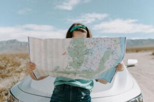 Solo Road Trip Planning: Routes, Stops, Safety, and Budget